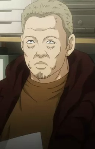 Власник магазину вживаного одягу