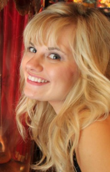 Баллард, Тіа